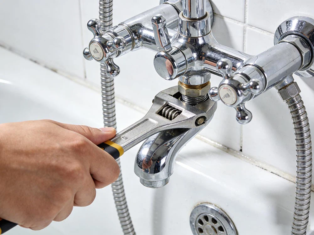 how to fix a leaking bathtub faucet how to fix a leaking bathtub faucet